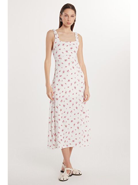 TUDORS Kadın Slim Fit Dar Kesim İnce Askılı Kare Yaka Baskılı Gofre Kumaş Elbise - S000520497-23173