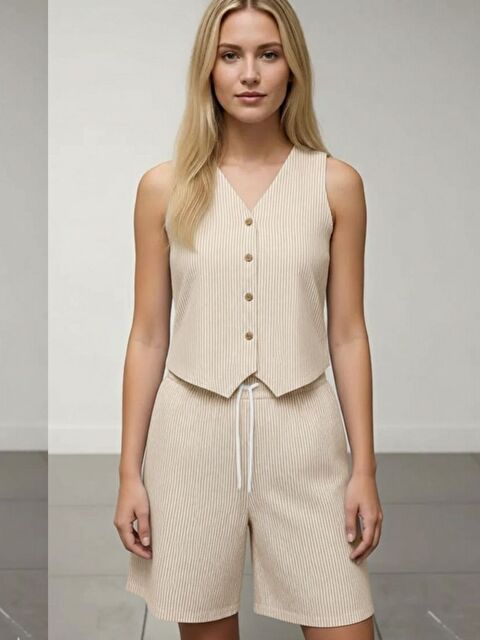 Trendseninle Bej V Yaka Yelek Şort Dokuma Şeritli Jakarlı Alt-Üst Takım - S000497978-19928