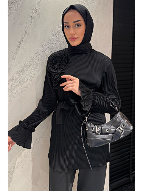 Julude Yaka Gül Detaylı Piliseli Kol Lastikli Tesettür Tunik - S000365154-19351