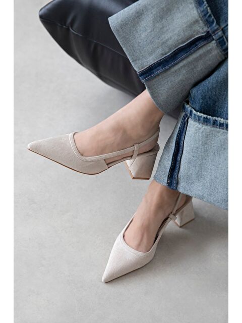 Straswans Karla Kadın Topuklu Süet  Ayakkabı Bej