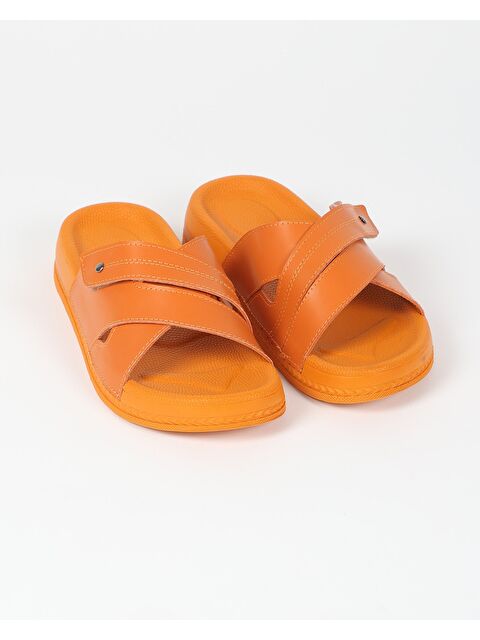 Chirpy Kadın Yazlık Çapraz Bantlı Terlik - CORAL