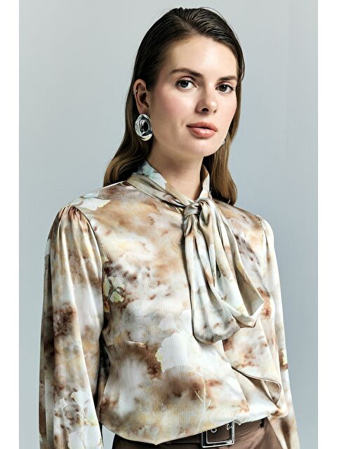 SATEEN Desenli Fularlı Gömlek - Kahve - S000531636-19413