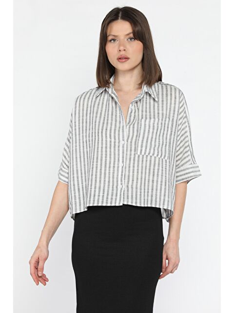 Gülseli Kadın Tek Cepli Çizgi Desenli Oversize Gömlek - S000373360-19351