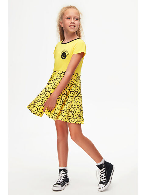 Lovetti Sarı Gülen Yüz Kız Çocuk Desenli Smile Baskılı Kısa Kol Elbise - S000342623-20072