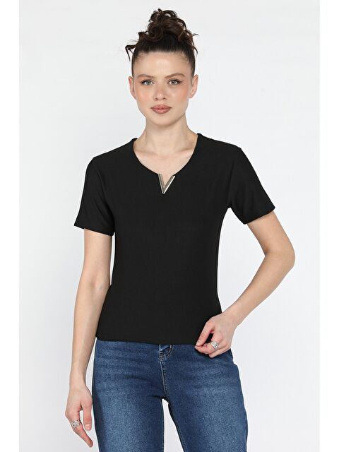 Gülseli Kadın Gold Toka Detaylı Kendinden Çizgi Desenli Bluz - S000371502-19351