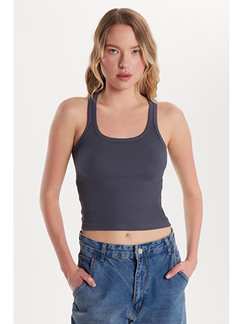 TUDORS Kadın Slim Fit Dar Kesim İnce Askılı U Yaka Antrasit Body Atlet - S000521337-29666