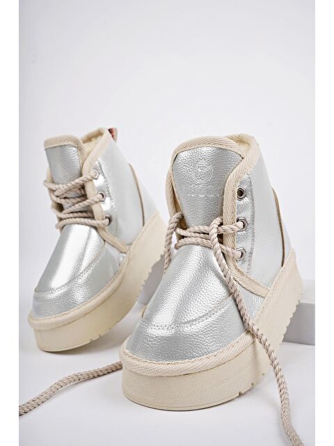 Muggo PUFFY Kalın Taban İçi Tüylü Bağcıklı Günlük Mini Yarım Çocuk Bot - S000286593-37200