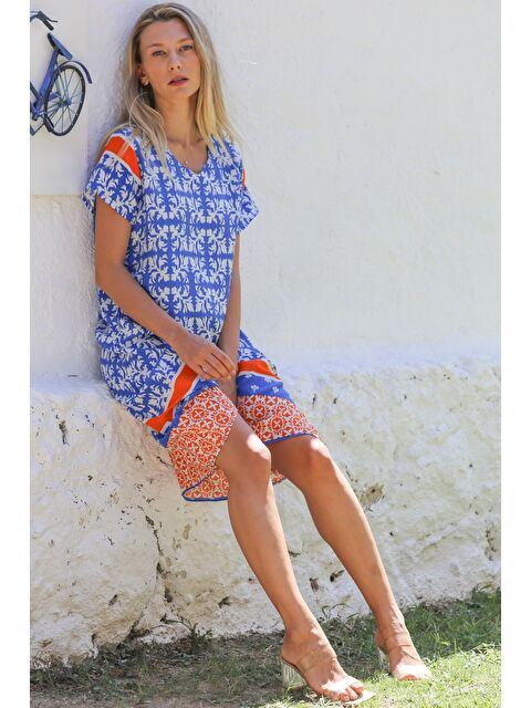 Chiccy Mavi-Bej V Yaka Kısa Kol Allover Baskılı Dokuma Casual Elbise - S000359075-5273