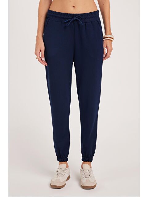 TUDORS Kadın Relax Fit Rahat Kesim Modal Kumaş Beli Bağlamalı Lastikli Jogger Lacivert Eşofman Altı - S000521365-21164