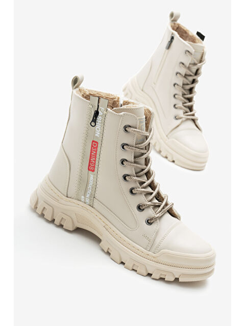 TONNY BLACK Kadın Bej Cilt Termo Taban Yanı Şerit Yazılı Bağcıklı ve Fermuarlı Bot - S000327034-29737