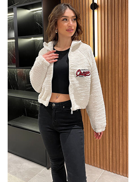 Gülseli Kadın Kapüşonlu Nakış Detaylı Pelüş Ceket - S000326400-19966