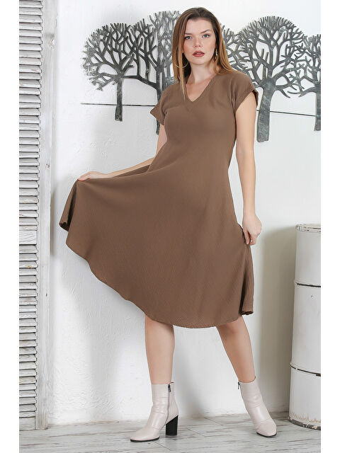 Chiccy Açık Kahve V Yaka Düşük Kol Casual Müslin Dokuma Elbise - S000359088-29705