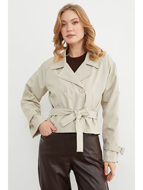 Fullamoda Omuz Detaylı Kuşaklı Kruvaze Yaka Trençkot - S000490930-25636