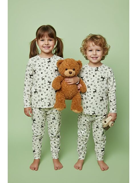 Fullamoda Kar Tanesi Ve Geyik Desenli Unisex Çocuk Pijama Takımı - S000510513-19965