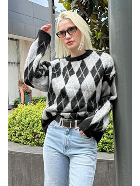 Madmext Siyah Bisiklet Yaka Şardonlu Baklava Desenli Kazak Mg2493 - S000437745-19351