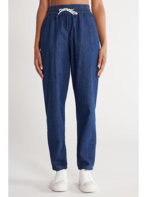 Wrangler Regular Fit Normal Kesim %100 Pamuk Yüksek Bel Jean Jogger Pantolon