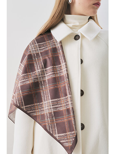 Manuka Desenli Orta Boy Saten Fular Novel Kahverengi - S000471217-37259