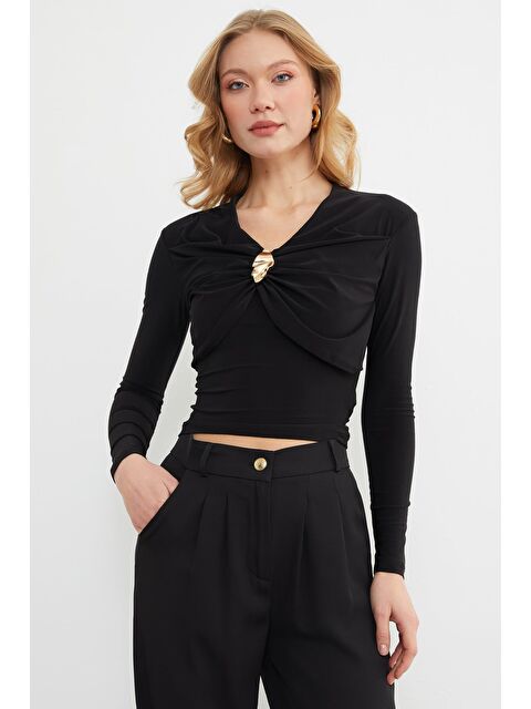 Fullamoda Drapeli Toka Detaylı V Yaka Bluz - S000494362-19351