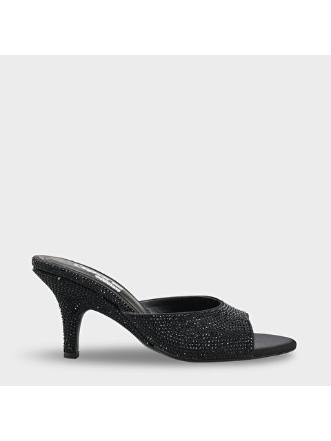 Capone Outfitters Lenore Taşlı Feta Dolgu Orta Topuklu Saten Kadın Terlik