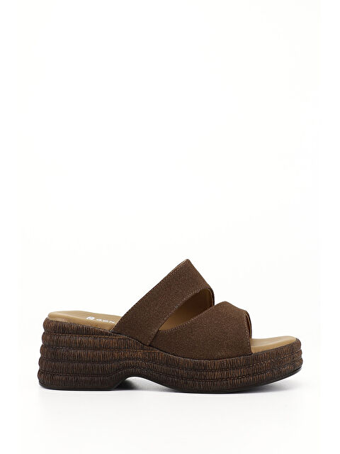 GÖNDERİ(R) Kadın AÇIK KAHVERENGİ Dolgu Topuklu Terlik