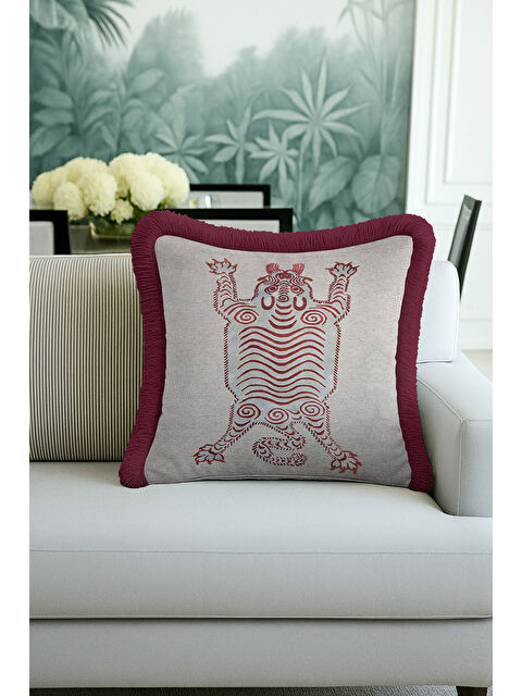 Milbay Grup Etnik Tribal Sanat Saçaklı Yastık Kılıfı - Bohem Aslan Figürlü Bordo Gri Püsküllü Kırlent Kılıfı