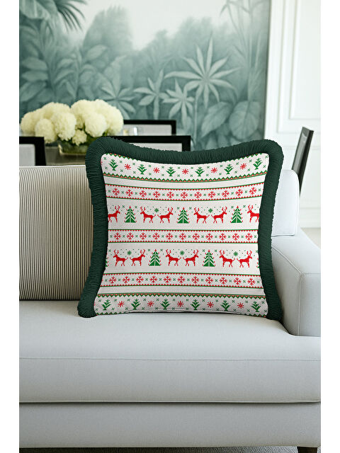 Milbay Grup Yeni Yıl Saçaklı Yastık Kılıfı - Çam Ağacı Geyik Temalı Kırmızı Yeşil Bohem Püsküllü Kırlent Kılıfı