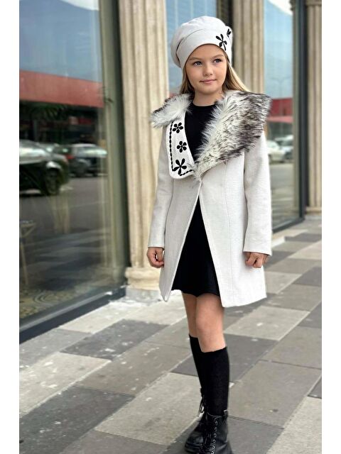 Riccotarz Kız Çocuk Yakası Kürk ve Yonca Detaylı Etekli Ekru Kaşe - S000473832-19965