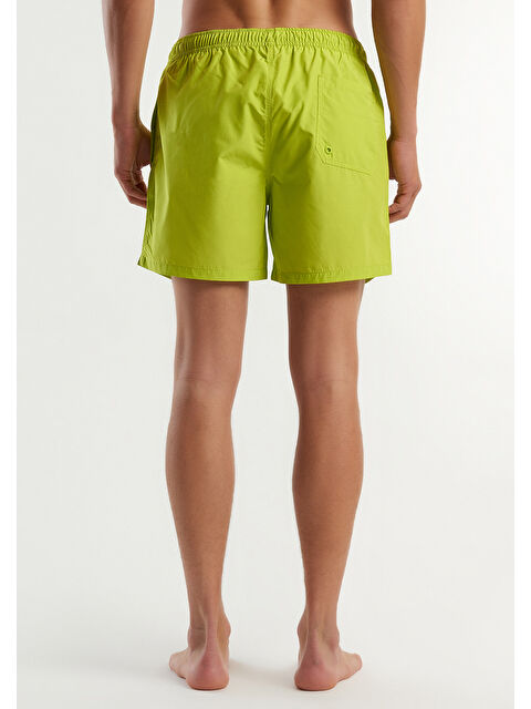 United Colors Of Benetton Erkek Neon Yeşil Önü Logo İşlemeli Yama Cepli Beli Büzgülü Deniz Şortu - S000317624-18194