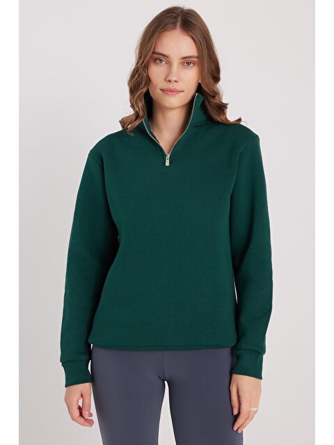 TUDORS Kadın Relax Fit Rahat Kesim Pamuklu İçi Polarlı Yarım Fermuarlı Haki Dik Yaka Sweatshirt - S000522989-18547