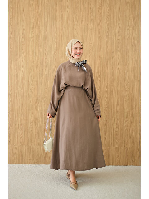 Locco Moda Kadın Pelerin Kol Yandan Fular Detaylı Takım Sütlü Kahve