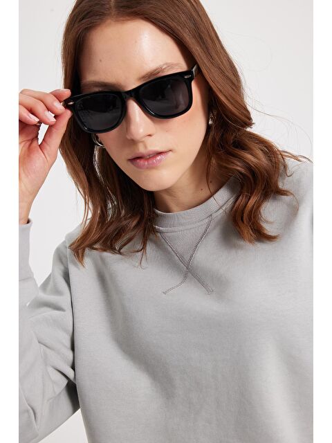 TUDORS Kadın Oversize Geniş Kesim %100 Pamuk 3 İplik Basic Taş Bisiklet Yaka Sweatshirt - S000522999-25636