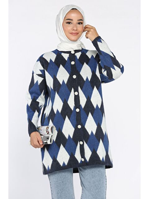 Julude İnci Düğmeli Geometrik Desenli Tesettür Triko Hırka (s-m-l-xl Beden Uyumludur.) - S000470320-21164