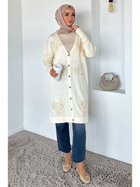 Julude Gülseli Çiçek Fistolu Taş İşlemeli Ön Düğmeli Tesettür Triko Hırka - S000470327-19966