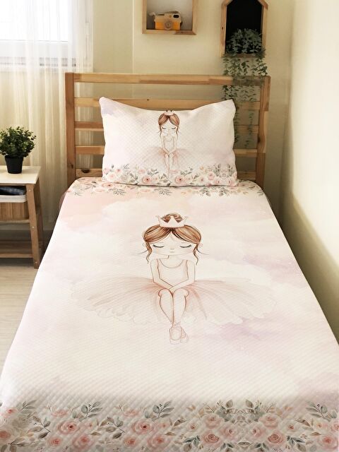 Evmila Masal Prensesi Desenl Çocuk Tek Kişilik Pike Takımı 160x220 cm - S000164102-23173