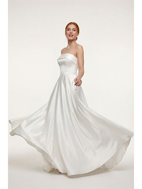 Lafaba Kadın Beyaz Dar Kalıp Straplez Saten Kloş Abiye Elbise - S000413707-20063