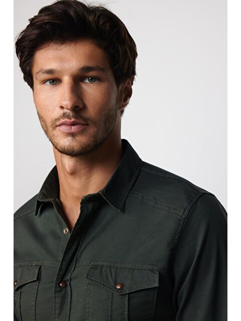TUDORS Slim Fit Uzun Kollu Spor Yaka Yıkamalı Çift Cepli Armürlü Denim Erkek Haki Gömlek - S000243721-18547