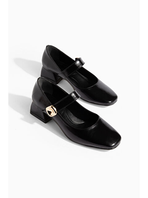 Daxtors D0115 Günlük Ortopedik Klasik Topuklu Kadın Ayakkabı