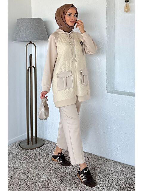 Julude Kapitoneli Broş Detaylı Kapüşonlu Tesettür Tunik Bel Lastikli Pantolon İkili Takım - S000470340-25636