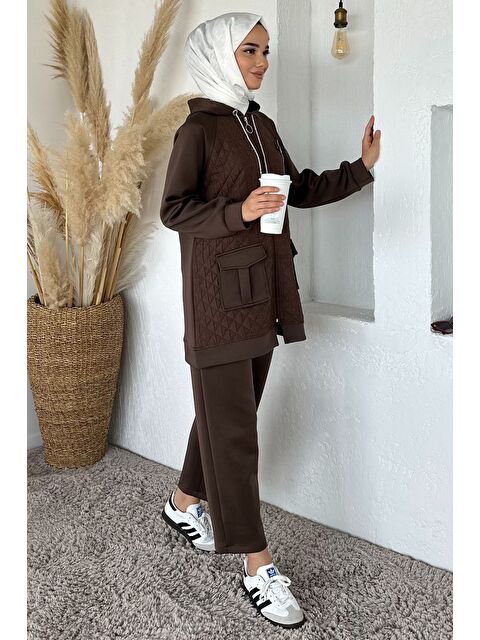 Julude Kapitoneli Broş Detaylı Kapüşonlu Tesettür Tunik Bel Lastikli Pantolon İkili Takım - S000470340-19413