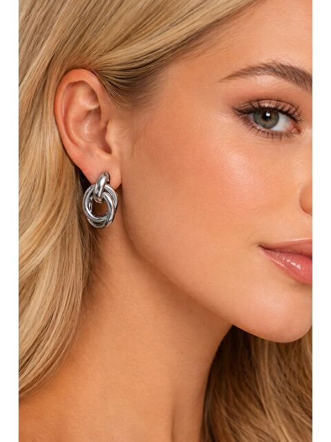 New Obsessions Gümüş Renk Halka Detaylı Çelik Küpe