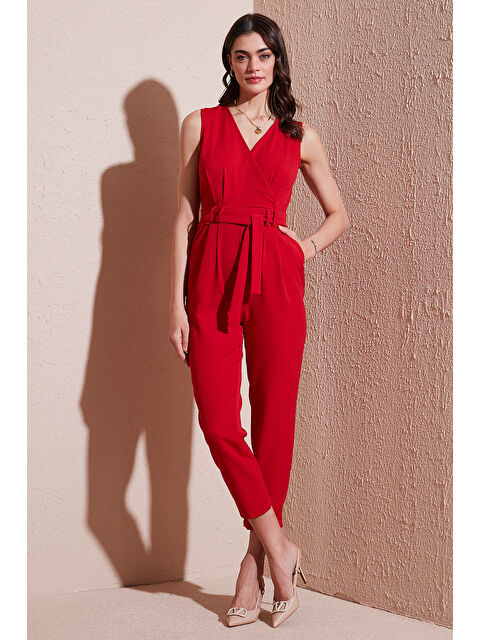 Lela Slim Fit Düz Paça Kruvaze Yaka Kemerli Kadın Tulum 6783626 - S000358150-20045