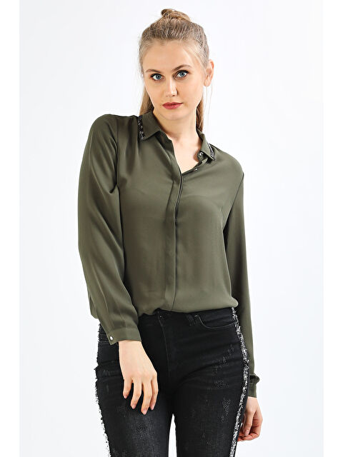 Pera Moda Yakası Boncuk Özellikli Gömlek - S000488858-18547