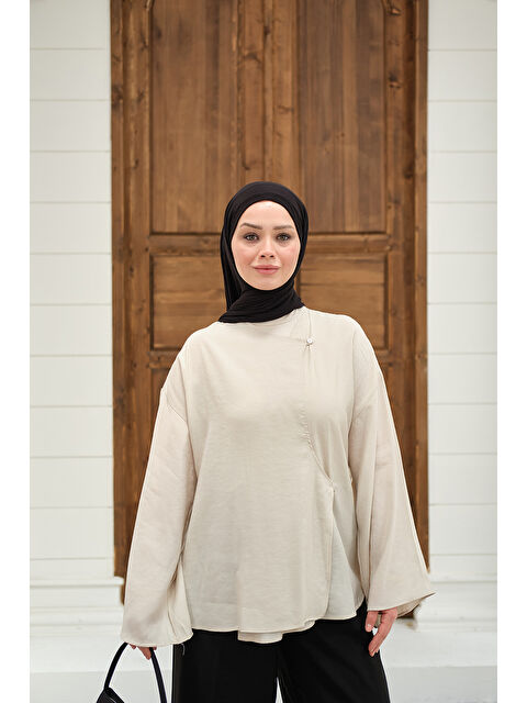 Locco Moda Kadın Yandan Düğmeli İçten Bağlama Detay Gömlek Krem