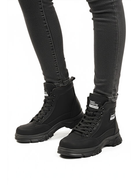 Ayakmod Siyah Nubuk İçi Kürklü Kaymaz Taban Fermuarlı Bağcıklı Kadın Bot 24090 Z - S000445421-6381