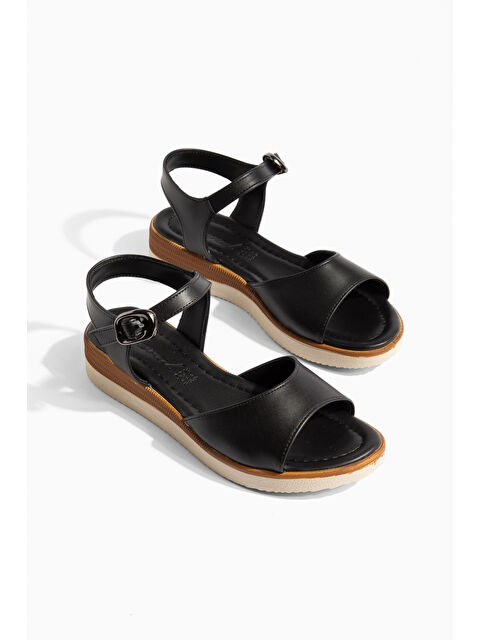 Daxtors D0765 Günlük Ortopedik Tek Bantlı Kadın Sandalet