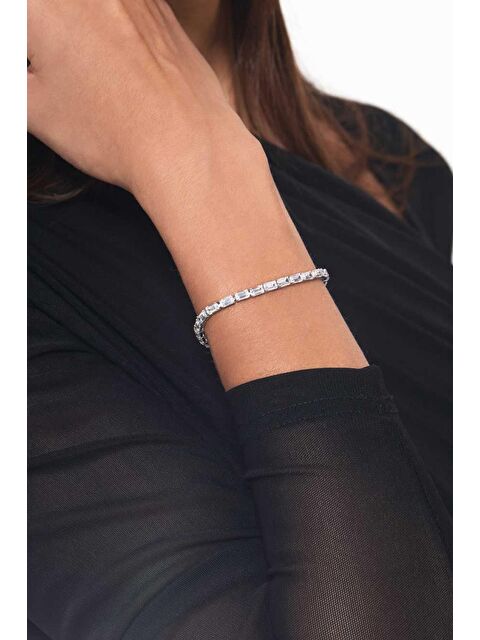 New Obsessions Macy Uzun Taşlı Modern Su Yolu Bileklik-7 mm Taşlı - S000446365-18105