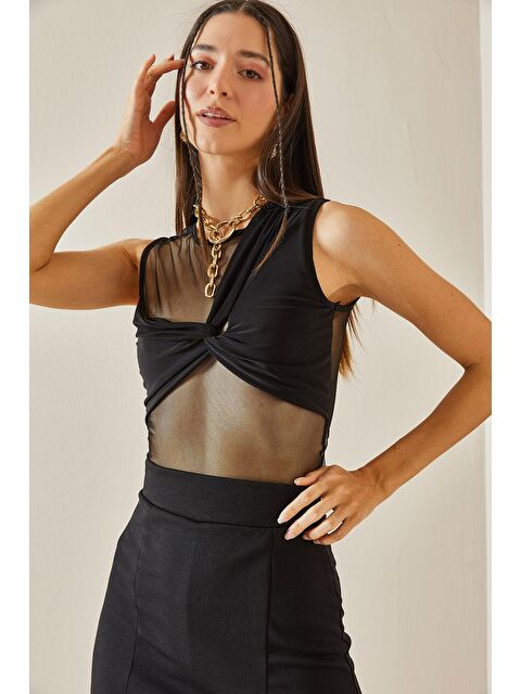 Xhan Siyah Transparan Detaylı Crop Bluz 5YXK2-48609-02 - S000208180-19351