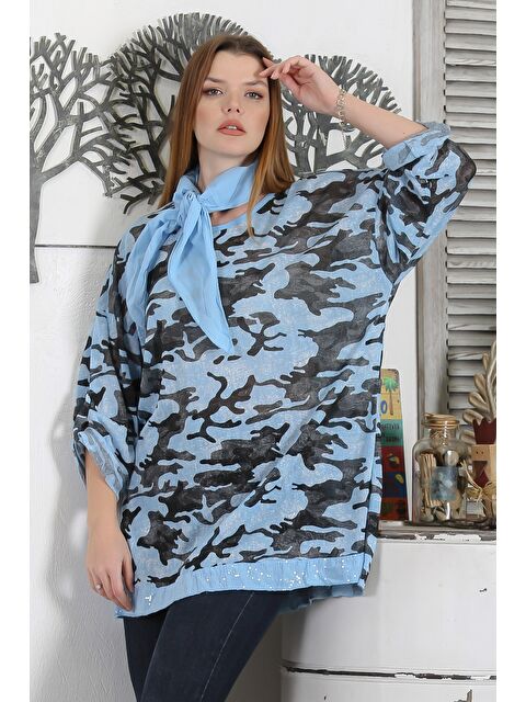 Chiccy İtalyan Kamuflaj Turkuaz Yuvarlak Yaka Düğmeli Uzun Kollu Pul Payetli Casual Fularlı Örme Bluz - S000343972-20055