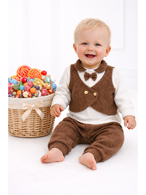 Verona Tarz Erkek Bebek 2li Alt- Üst Takımı Papyonlu Yelek Görünümlü Bayramlık Seti Waffle Kumaş - S000515091-17365