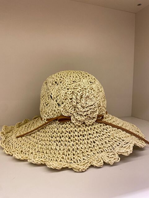 Luminos Butik Bej Çiçekli El Örgüsü Hasır Şapka Geniş Kenarlı Kurdele Detaylı Kadın Plaj Şapkası HSR2094